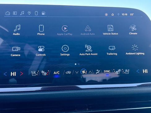 Certified 2024 Chevrolet Traverse RS w/ LPO, Floor Liner Package image 28