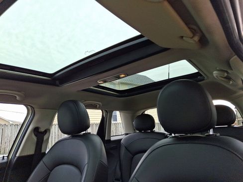 Used 2016 MINI Cooper 4-Door Hardtop image 14