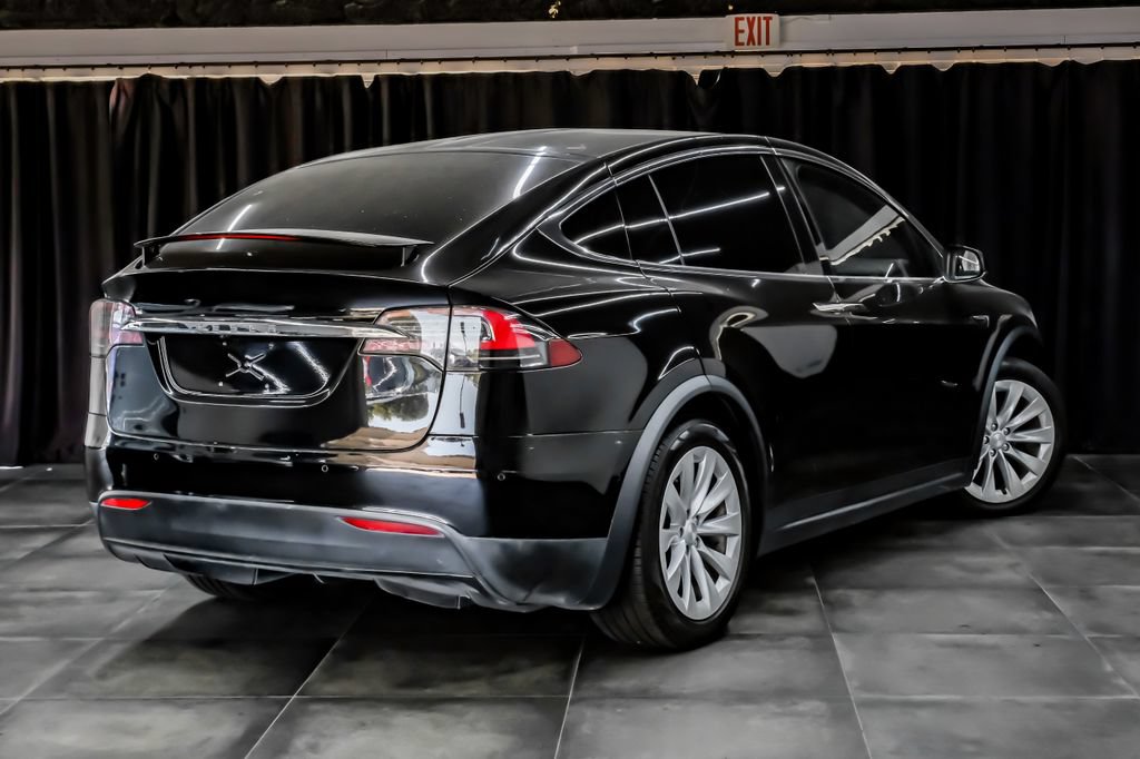 Used 2020 Tesla Model X Long Range AWD/4WD image 9