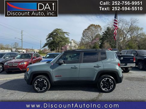 Used 2016 Jeep Renegade Trailhawk image 1