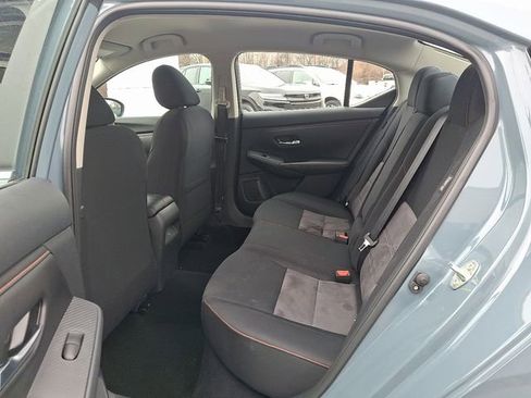 Used 2025 Nissan Sentra SR image 10