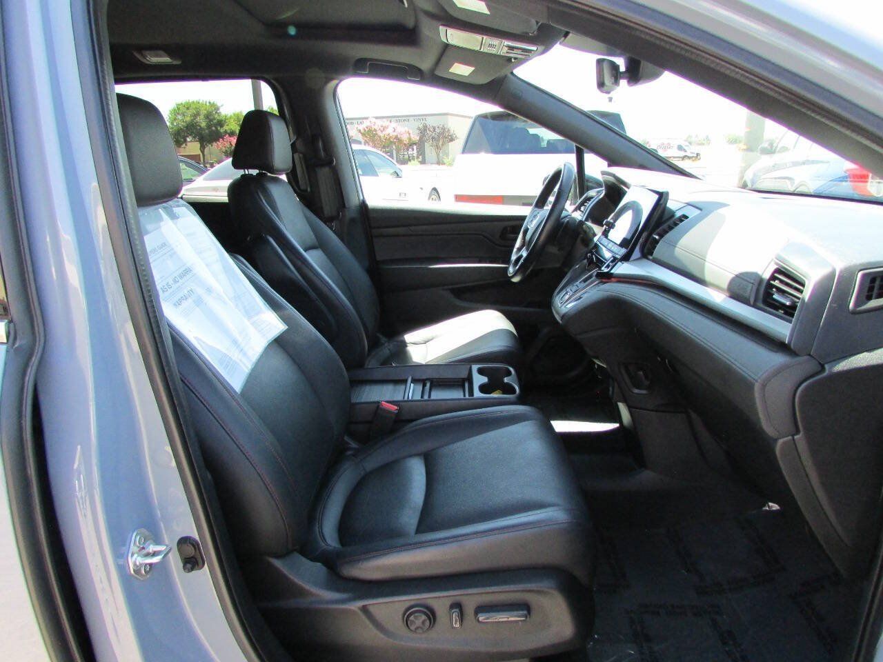 Used 2024 Honda Odyssey Sport image 18