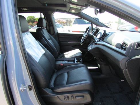 Used 2024 Honda Odyssey Sport image 18