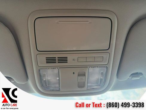 Used 2016 Honda Odyssey SE image 30