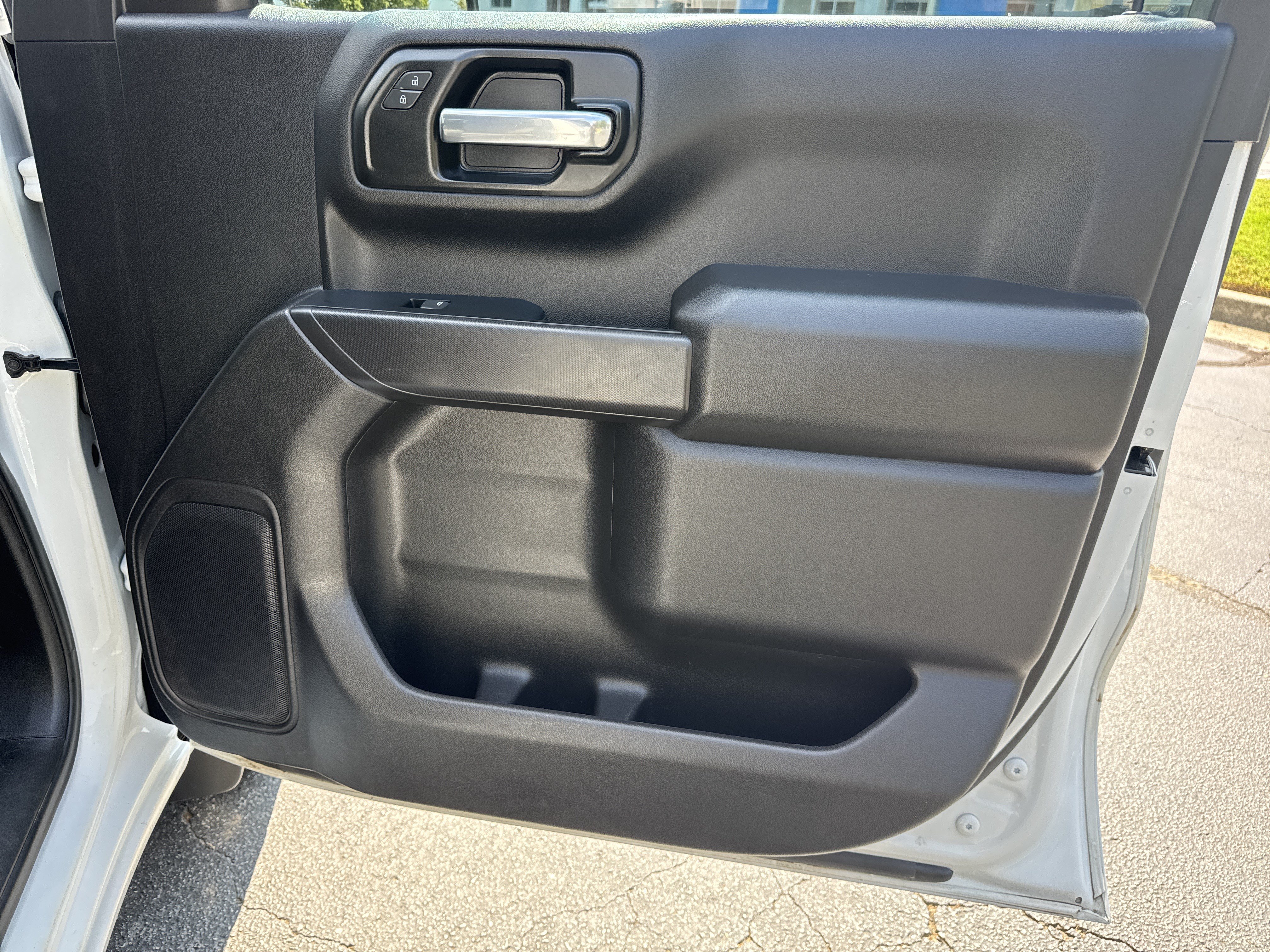 Used 2023 Chevrolet Silverado 1500 Custom w/ LPO, Dark Essentials Package RWD image 14