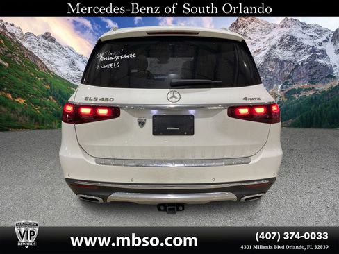 Certified 2024 Mercedes-Benz GLS 450 4MATIC image 17