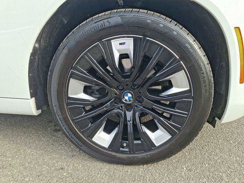 Used 2025 BMW X3 xDrive30i w/ Premium Package image 8