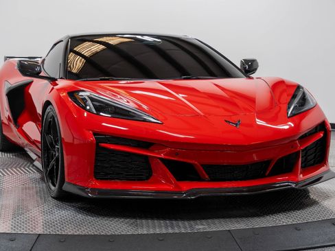 Used 2024 Chevrolet Corvette E-Ray image 1