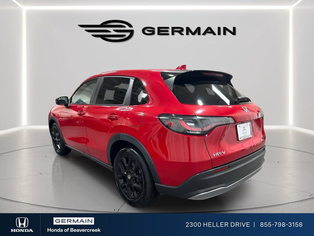 Certified 2025 Honda HR-V Sport image 6