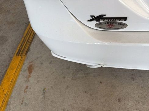 Used 2023 Toyota Camry SE image 2