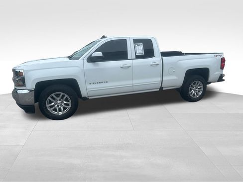 Used 2016 Chevrolet Silverado 1500 LT AWD/4WD image 4