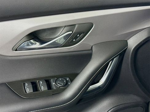 Used 2024 Chevrolet Blazer LT image 11