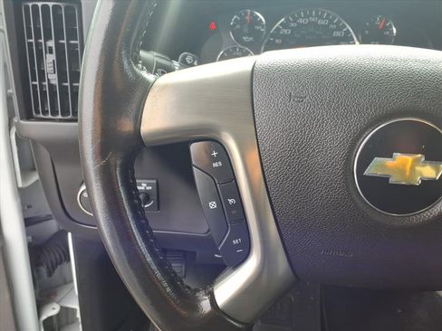 Used 2017 Chevrolet Express 3500 LT w/ LT Preferred Equipment Group image 26