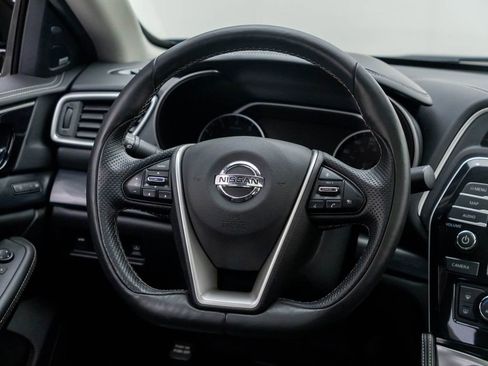 Used 2019 Nissan Maxima Platinum w/ Sport Mat Group FWD image 12