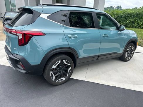 Certified 2024 Kia Seltos SX w/ SX Sunroof Package AWD/4WD image 8