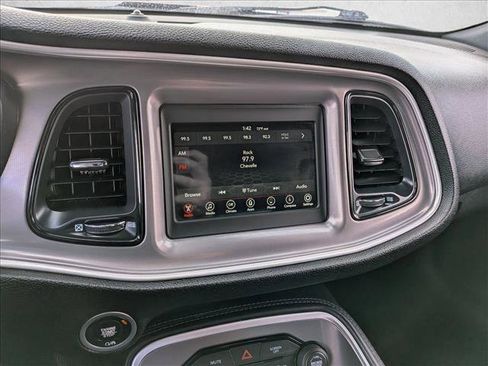 Used 2022 Dodge Challenger SXT image 12