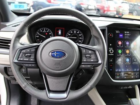 Used 2025 Subaru Forester Limited AWD/4WD image 18