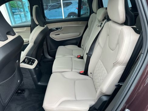 Used 2025 Volvo XC90 T8 Plus AWD/4WD image 24