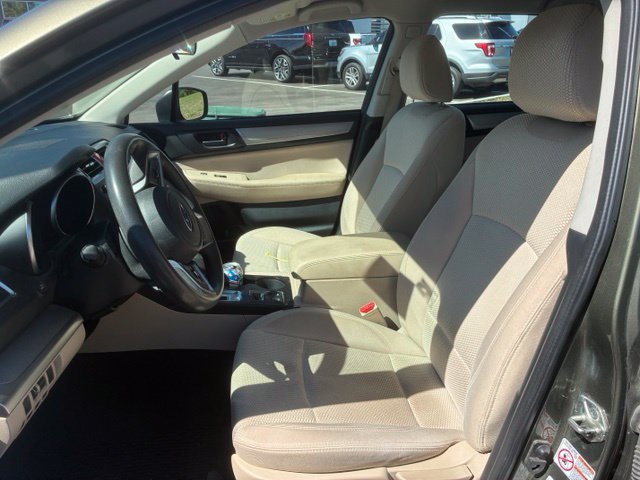 Used 2018 Subaru Outback 2.5i AWD/4WD image 10