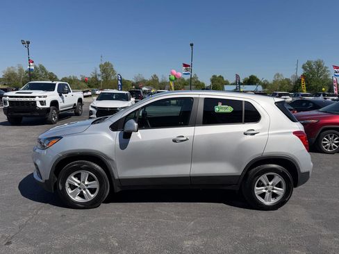 Used 2019 Chevrolet Trax LS w/ Tint and Cruise Package image 8
