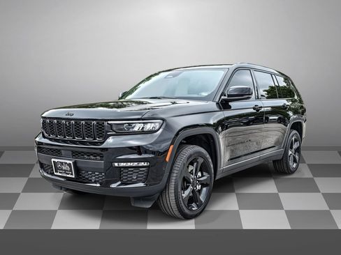 Used 2025 Jeep Grand Cherokee L Limited w/ Luxury Tech Group II AWD/4WD image 3