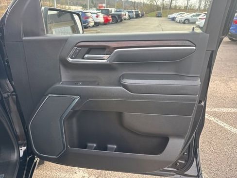 Used 2024 GMC Sierra 1500 SLT image 11