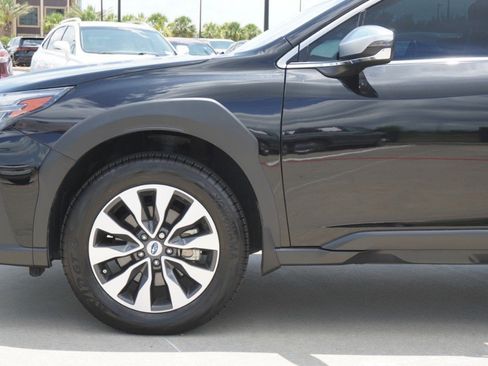 Used 2025 Subaru Outback Touring XT AWD/4WD image 10