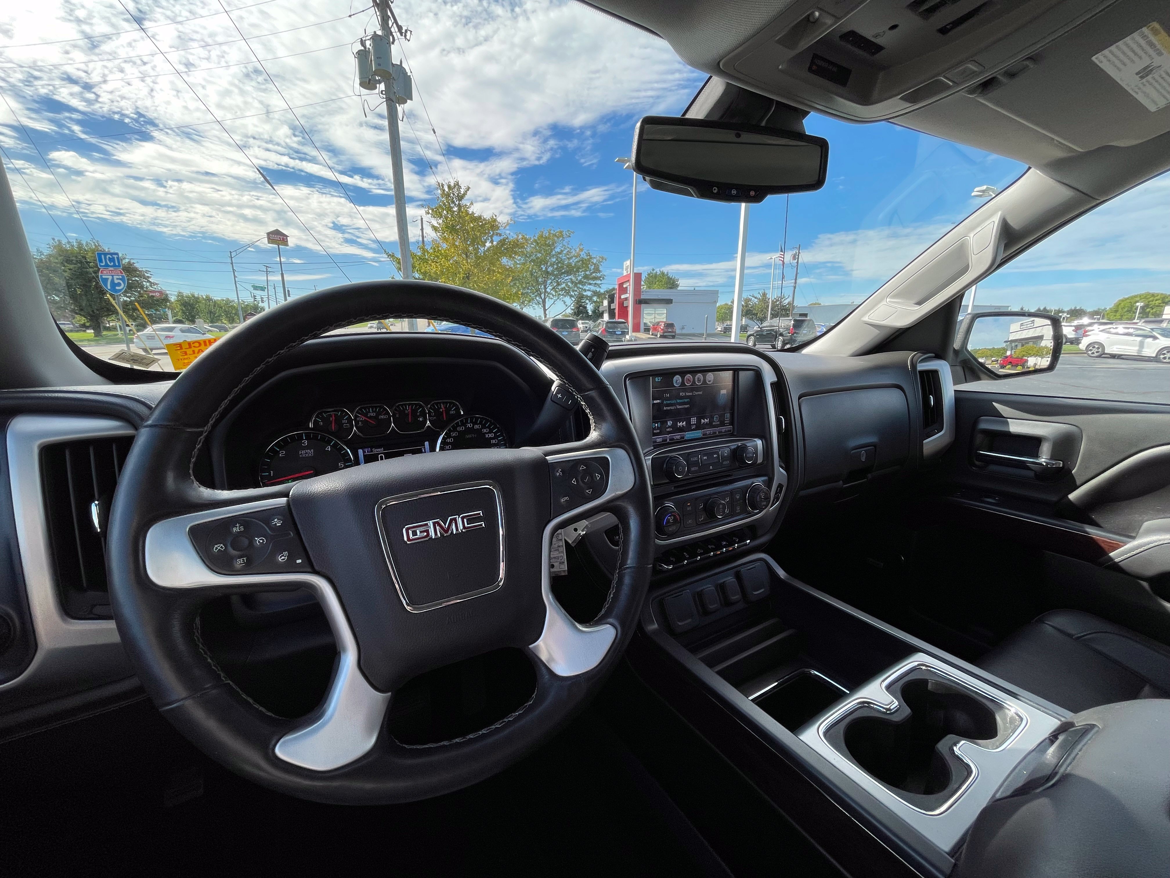 Used 2017 GMC Sierra 1500 SLT AWD/4WD image 9