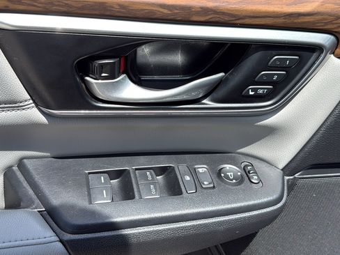 Used 2021 Honda CR-V EX-L image 11