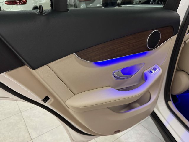 Certified 2022 Mercedes-Benz GLC 300 4MATIC image 11