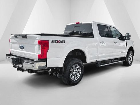 Used 2017 Ford F250 Lariat w/ Chrome Package AWD/4WD image 8