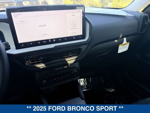 New 2025 Ford Bronco Sport Heritage w/ Convenience Package image 28