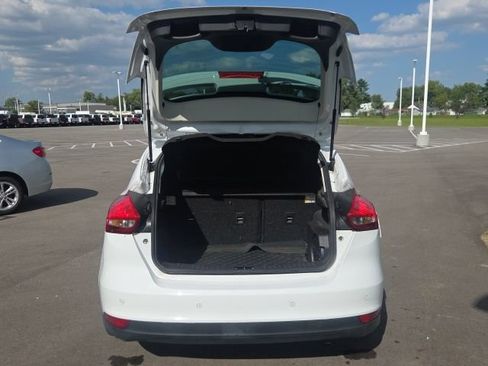 Used 2017 Ford Focus SEL FWD image 11