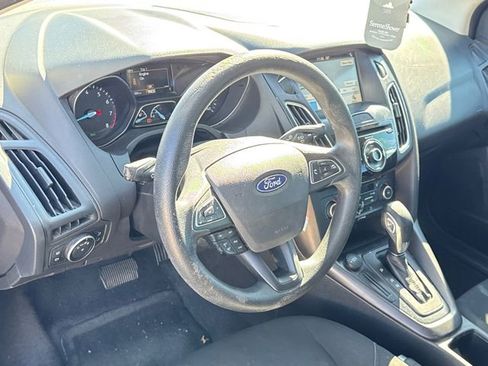 Used 2018 Ford Focus SEL image 10