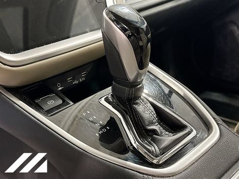 Used 2022 Subaru Outback Limited AWD/4WD image 18