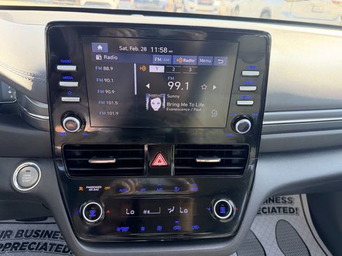 Used 2022 Hyundai Ioniq Blue image 30