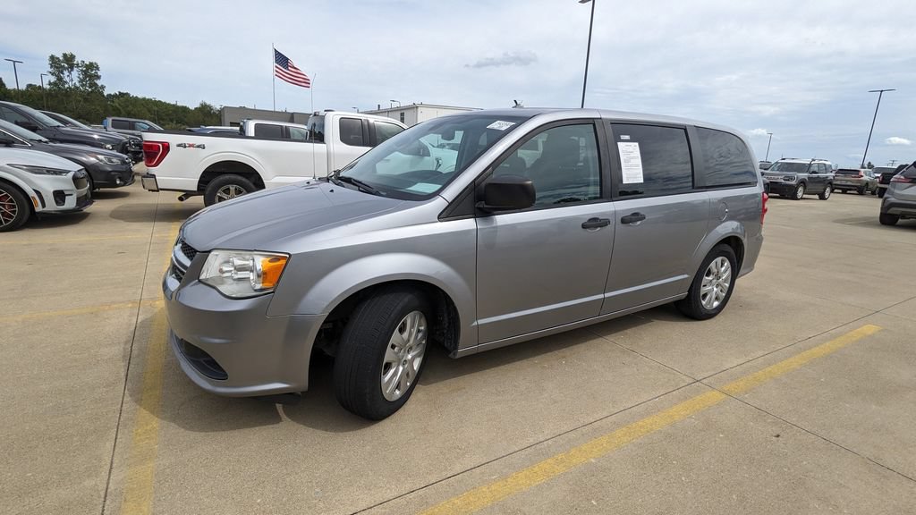 Used 2019 Dodge Grand Caravan SE w/ UConnect Hands-Free Group FWD image 7
