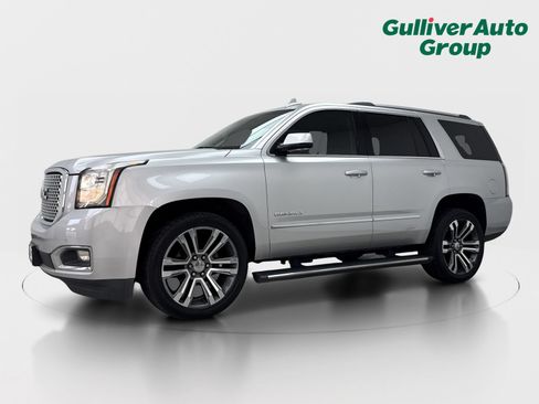 Used 2017 GMC Yukon Denali w/ Open Road Package AWD/4WD image 2