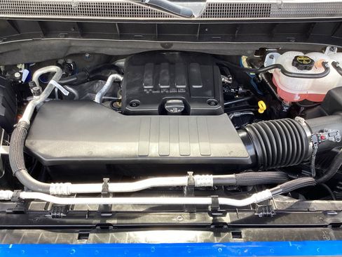 Used 2025 Chevrolet Silverado 1500 Custom image 31