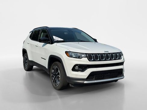 Used 2022 Jeep Compass Limited AWD/4WD image 2
