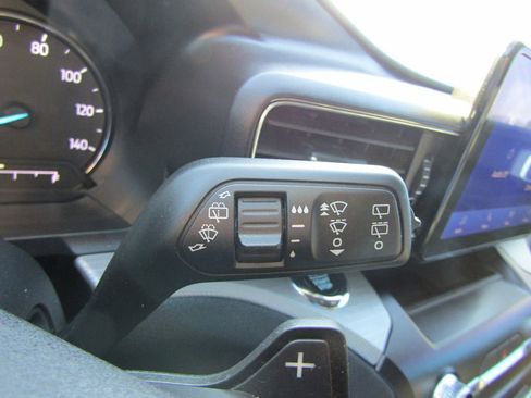 Used 2020 Ford Explorer XLT w/ Equipment Group 202A image 23