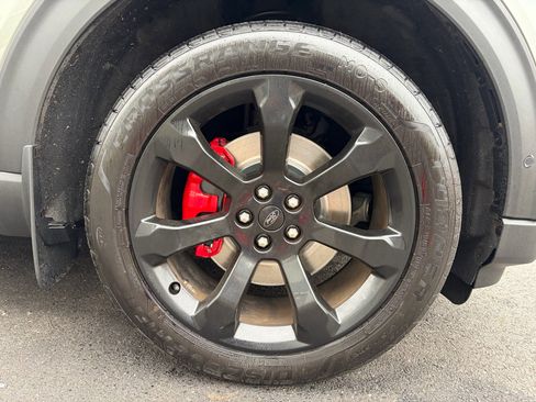 Used 2020 Ford Explorer ST w/ ST Street Pack image 16