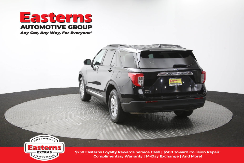Used 2023 Ford Explorer XLT AWD/4WD image 68