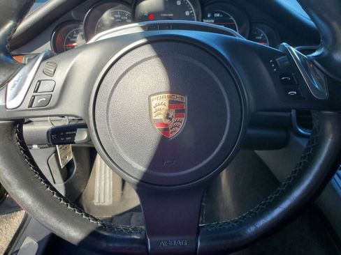 Used 2011 Porsche Panamera 4 image 17