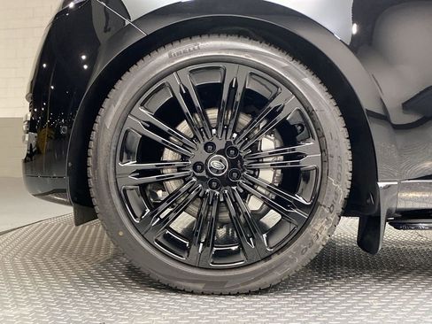 Certified 2023 Land Rover Range Rover SE AWD/4WD image 10