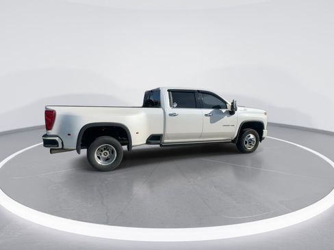 Used 2022 Chevrolet Silverado 3500 High Country image 9