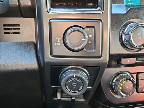 Used 2017 Ford F150 XLT w/ Equipment Group 302A Luxury image 17