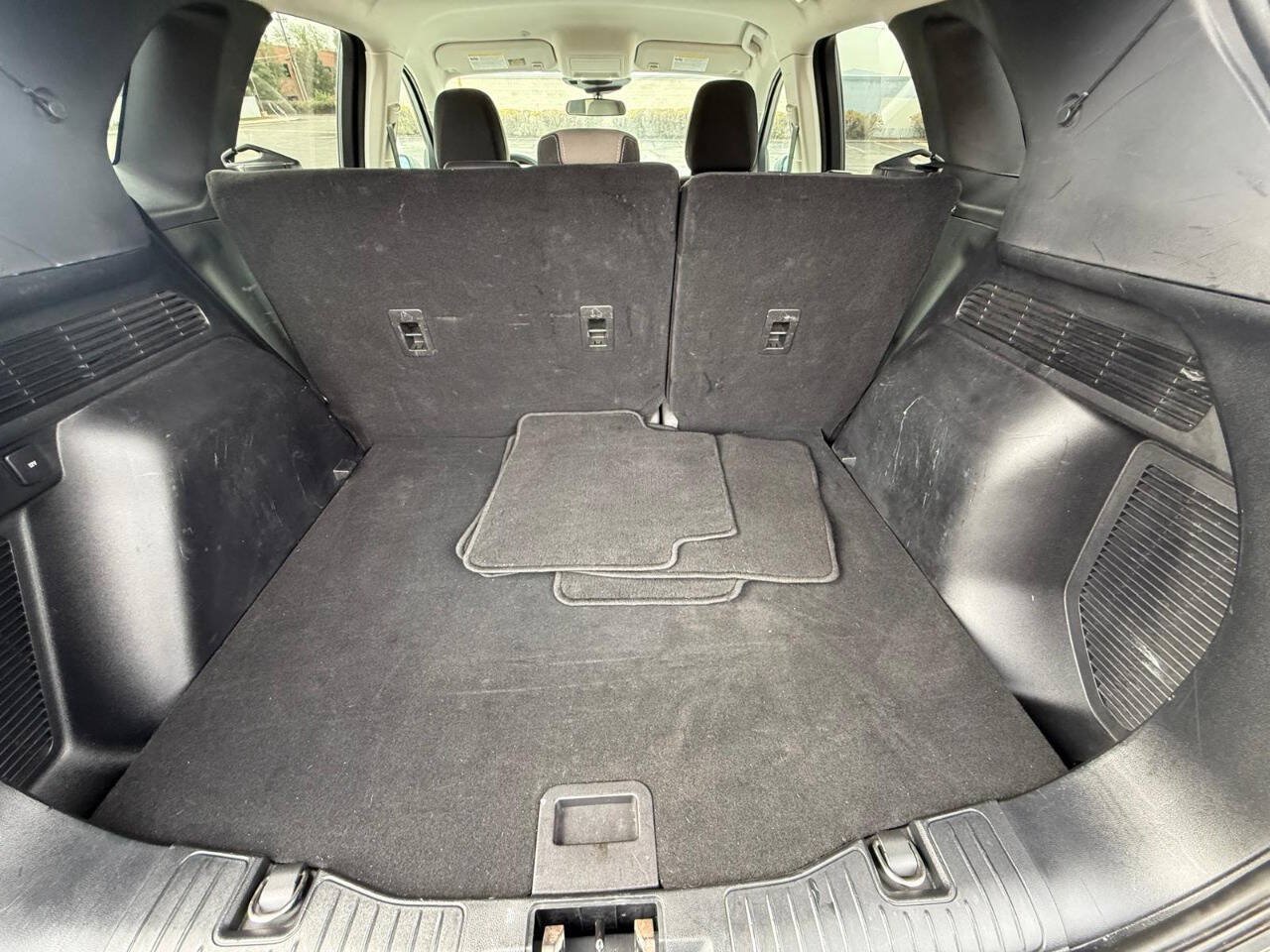 Used 2022 Ford Escape SE FWD image 15