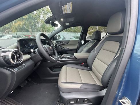 New 2026 Chevrolet Equinox LT w/ Convenience Package II FWD image 13