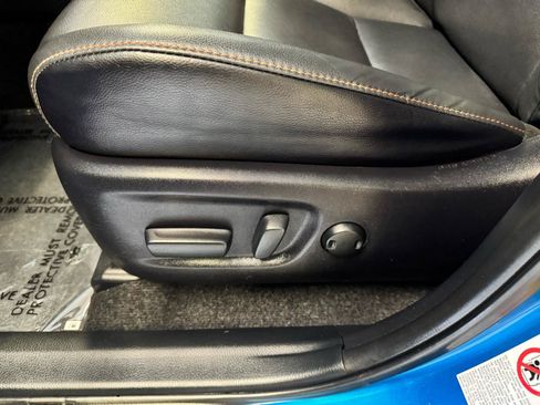 Used 2018 Toyota RAV4 SE AWD/4WD image 10